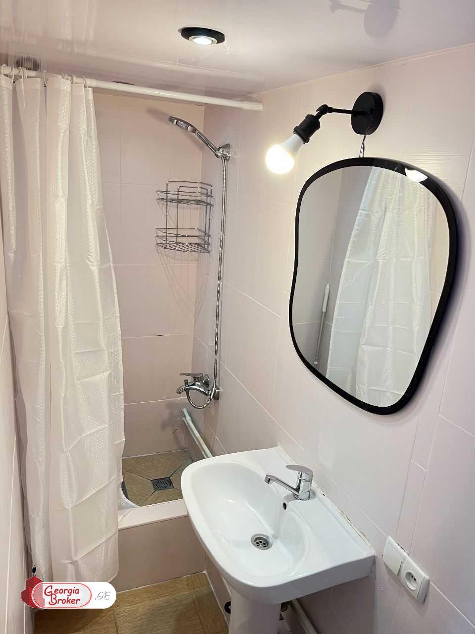 продается квартира с новым ремонтом 2-комнаты