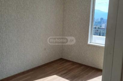 nearly repaired 3-room apartment for sale