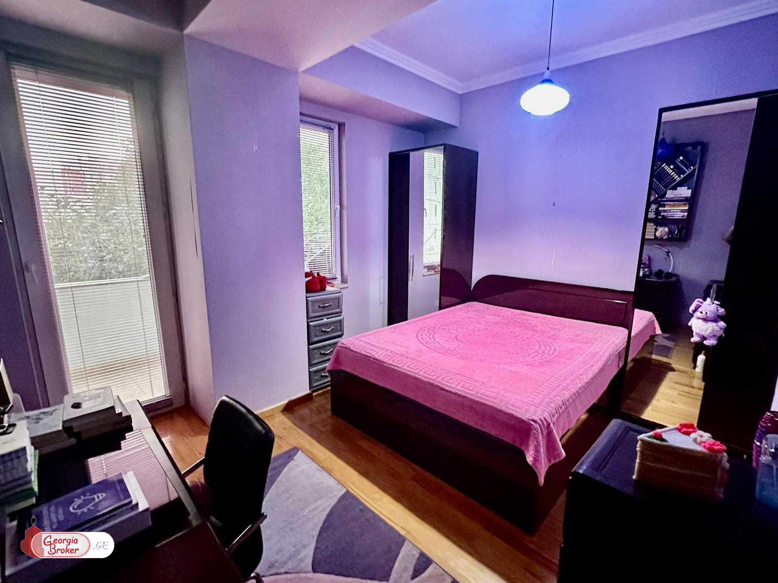 nearly repaired 3-room apartment for sale