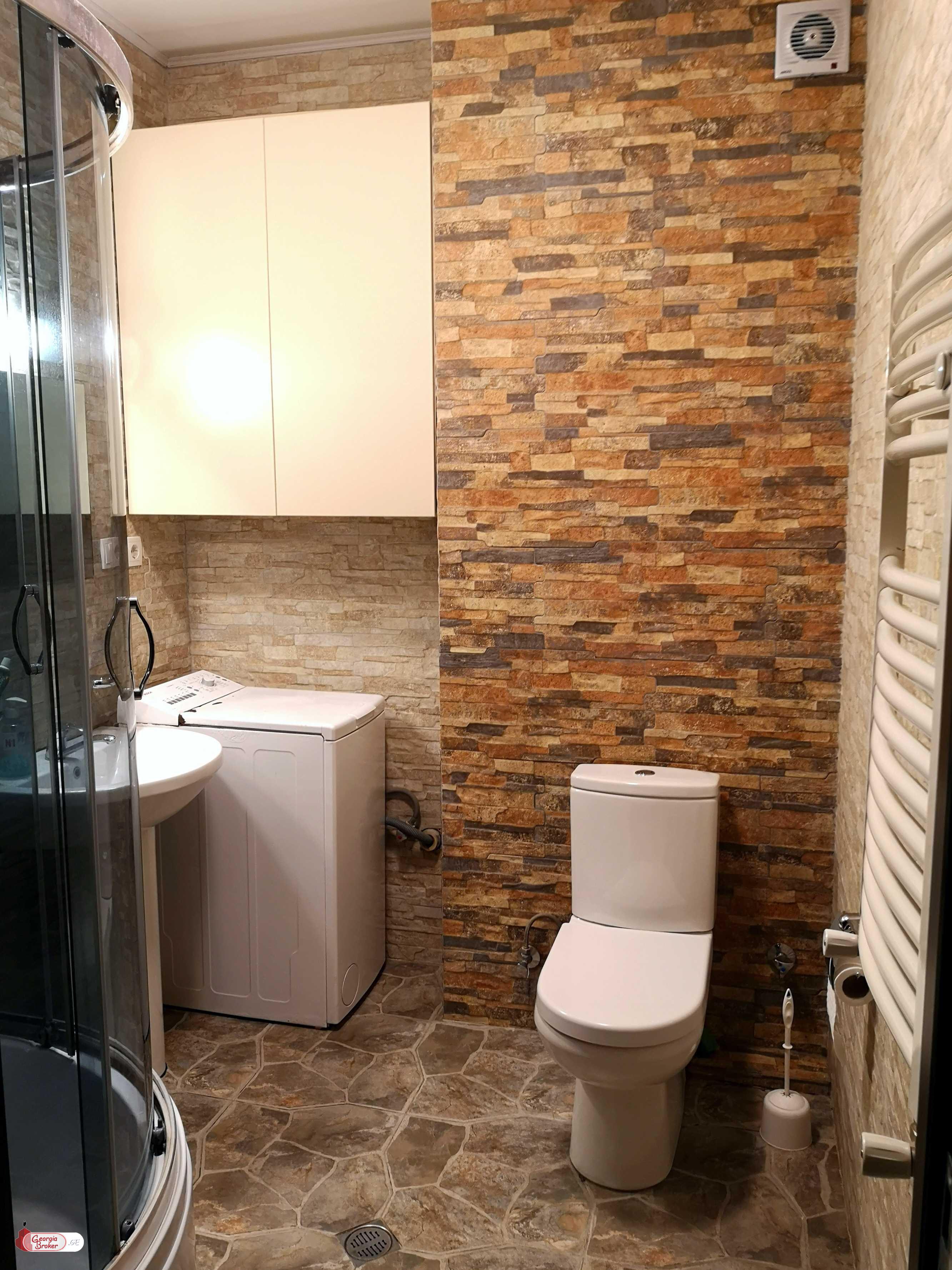 იყიდება ახალი გარემონტებული 4 ოთახიანი ბინა