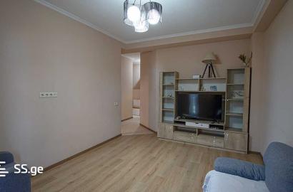 იყიდება ახალი გარემონტებული 2 ოთახიანი ბინა