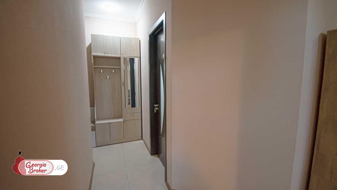 იყიდება ახალი გარემონტებული 2 ოთახიანი ბინა