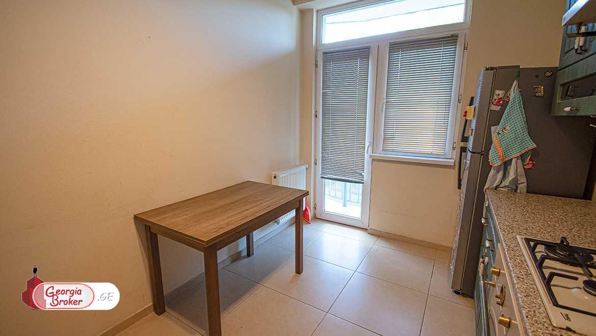 იყიდება ახალი გარემონტებული 2 ოთახიანი ბინა