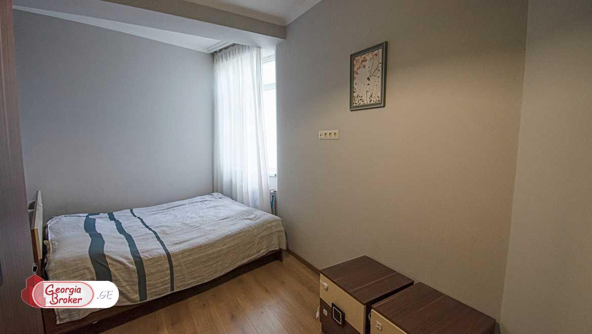 იყიდება ახალი გარემონტებული 2 ოთახიანი ბინა