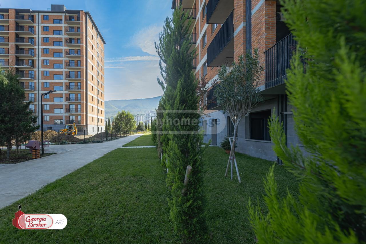 продается квартира с новым ремонтом 2-комнаты