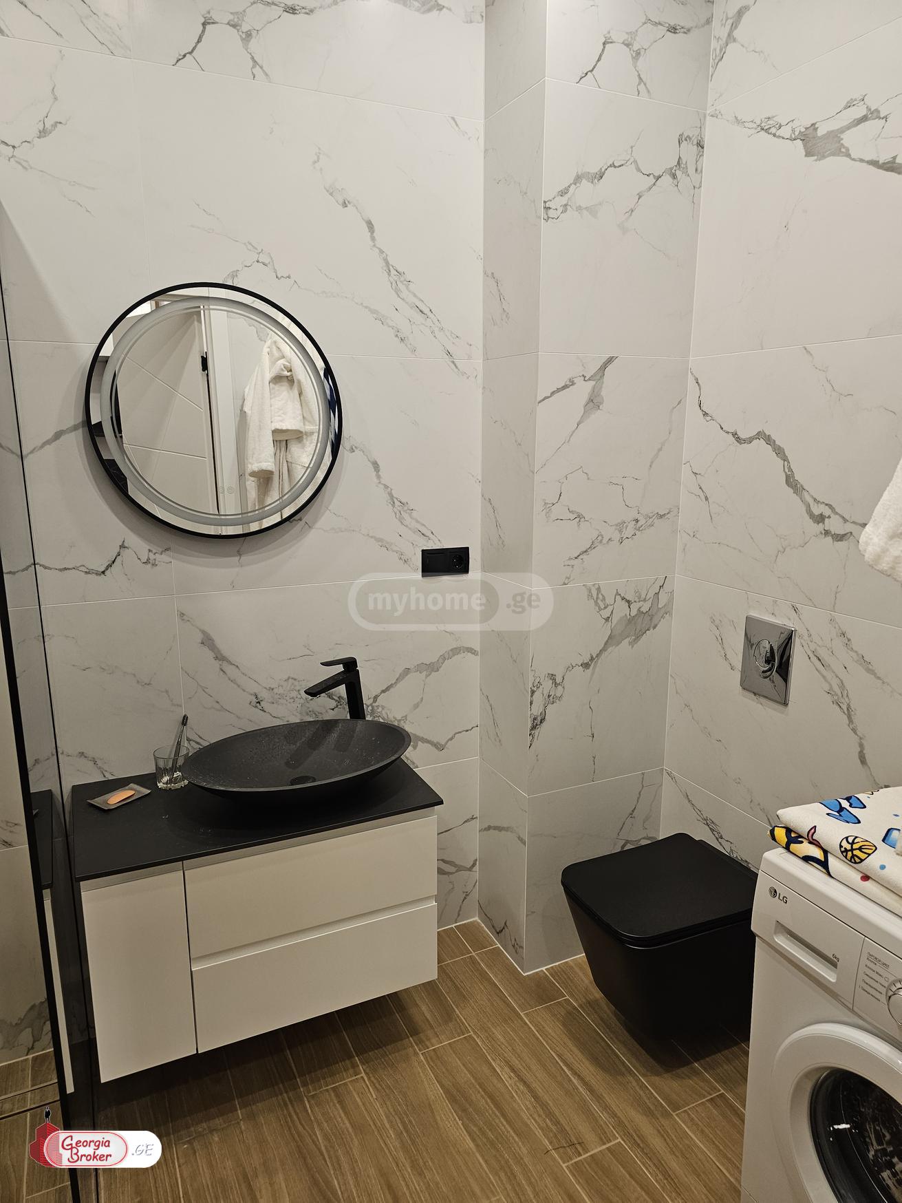 nearly repaired 2-room apartment for sale