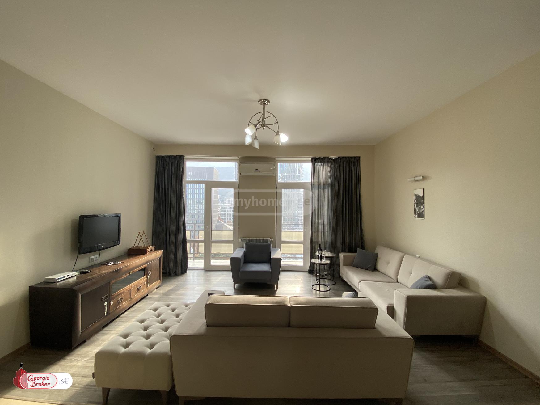 продается квартира с новым ремонтом 3-комнаты