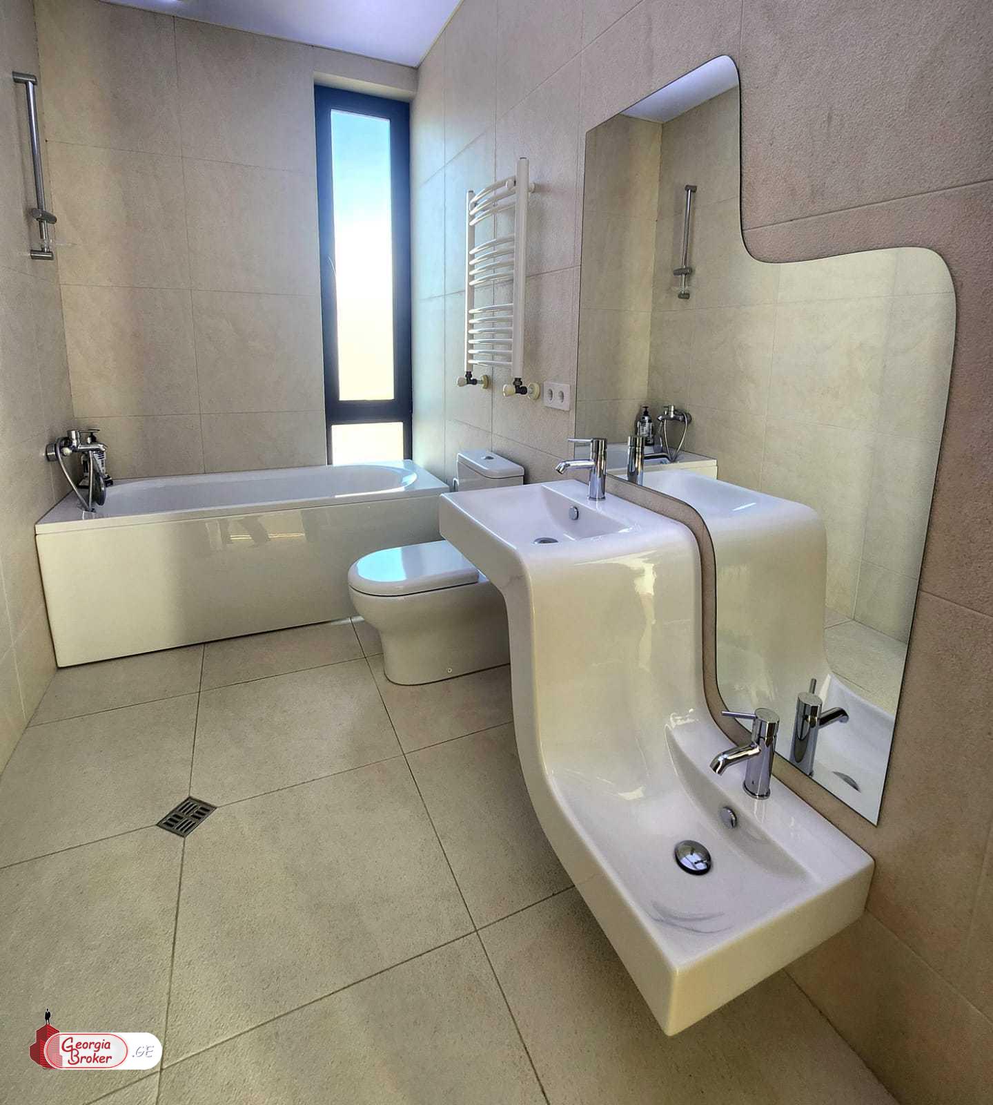 nearly repaired 7-room house for sale