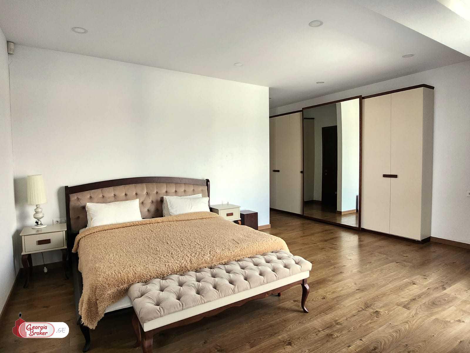 nearly repaired 7-room house for sale