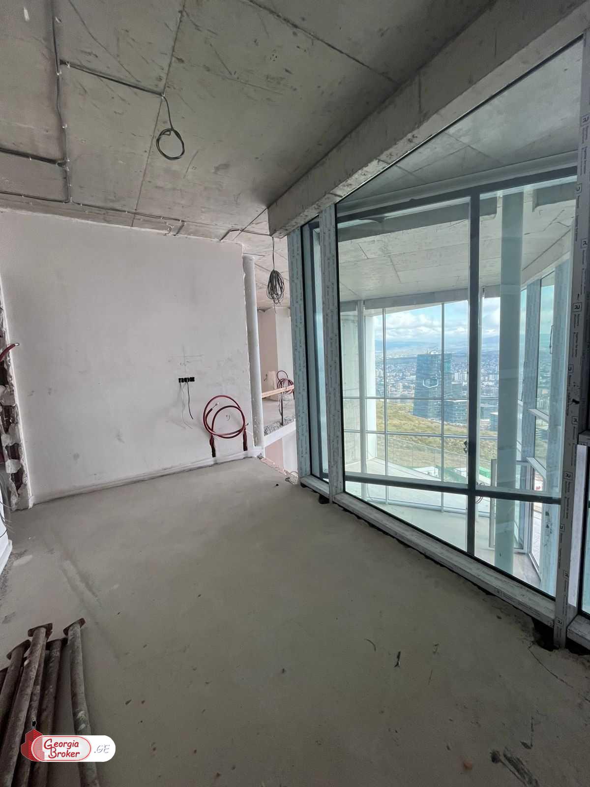 nearly repaired 5-room apartment for sale