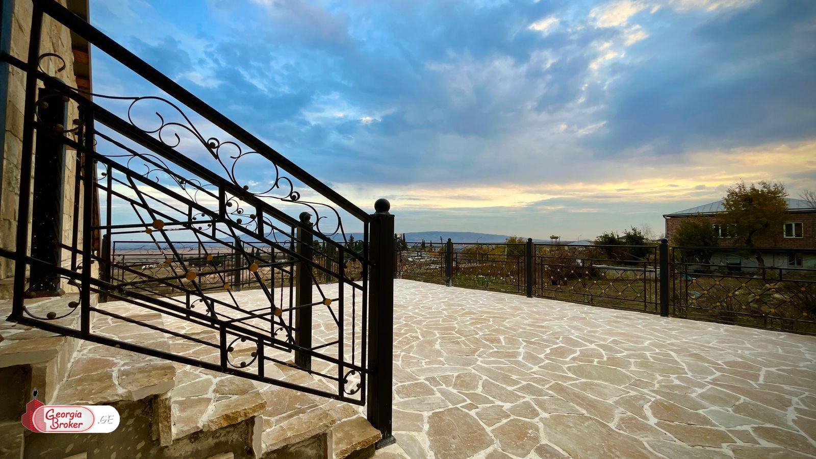 new build 6-room house for sale