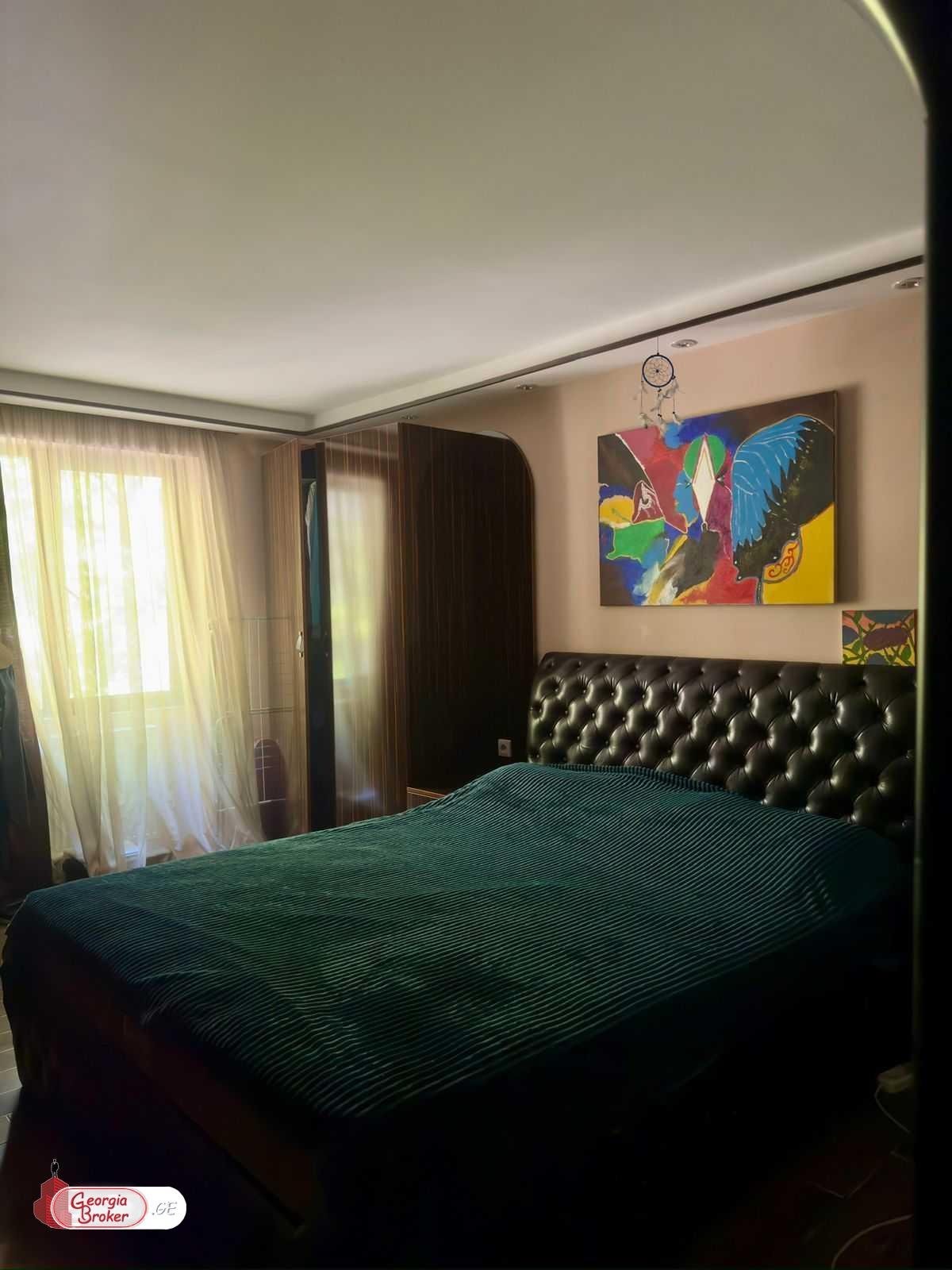 nearly repaired 3-room apartment for sale