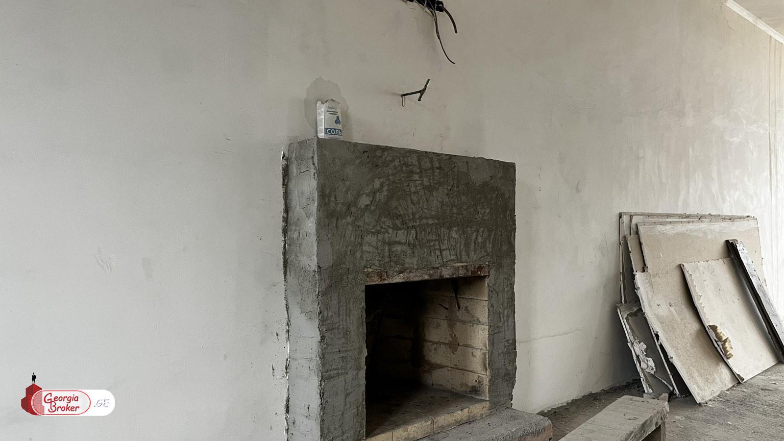 new build 8-room house for sale