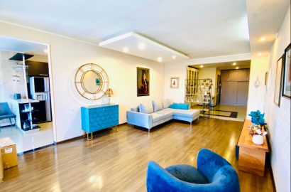 იყიდება ახალი გარემონტებული 4 ოთახიანი ბინა