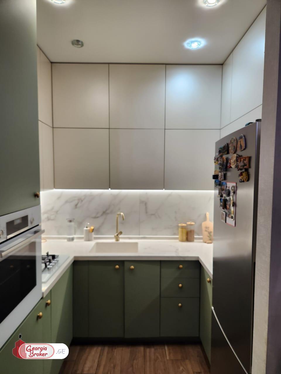 იყიდება ახალი გარემონტებული 4 ოთახიანი ბინა