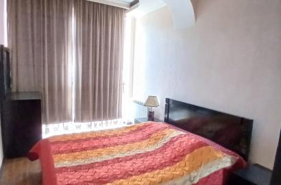 იყიდება ახალი გარემონტებული 4 ოთახიანი ბინა