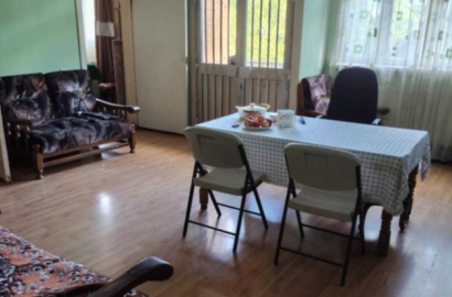 продается квартира с новым ремонтом 5-комнат