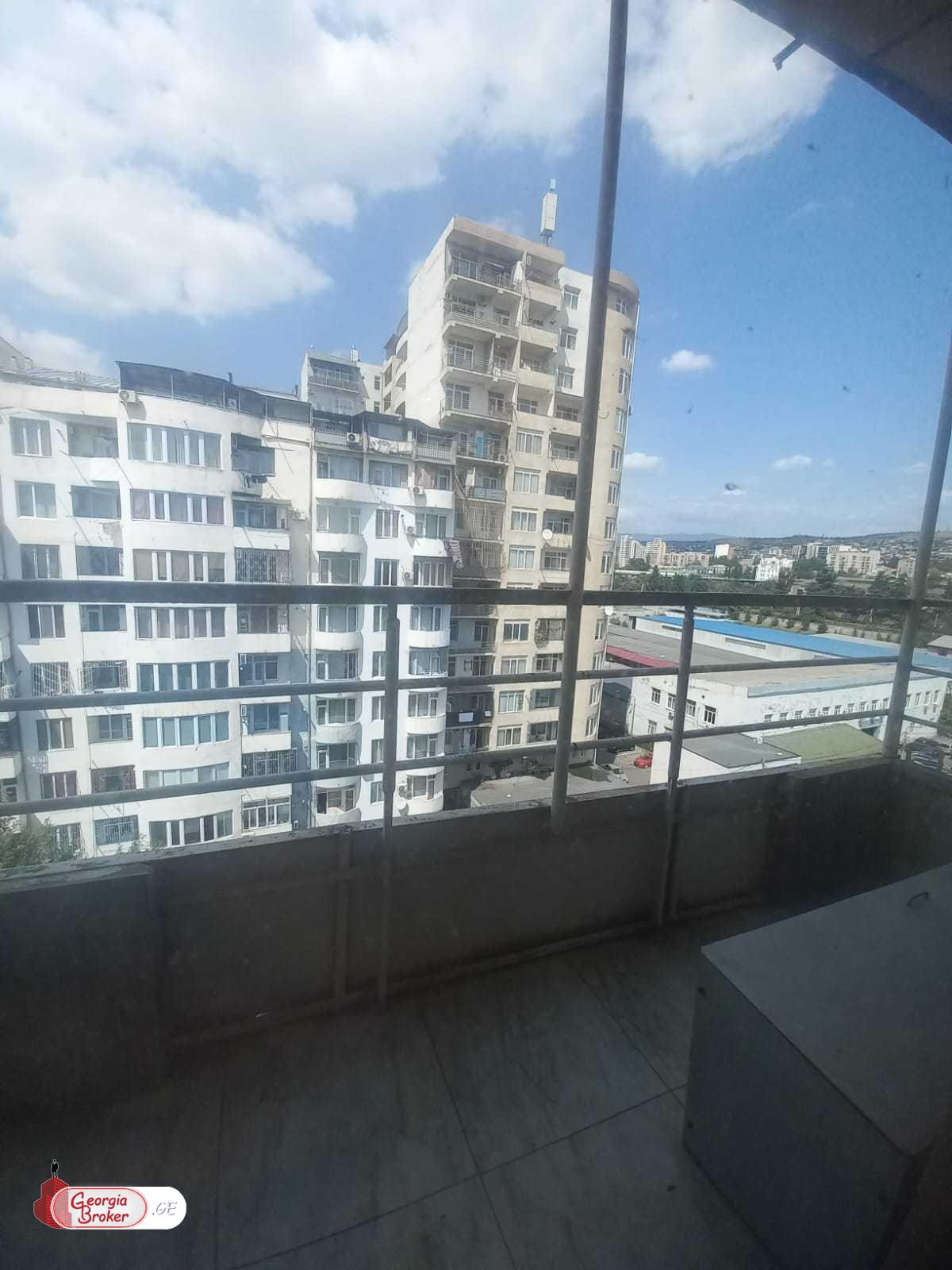 nearly repaired 3-room apartment for sale