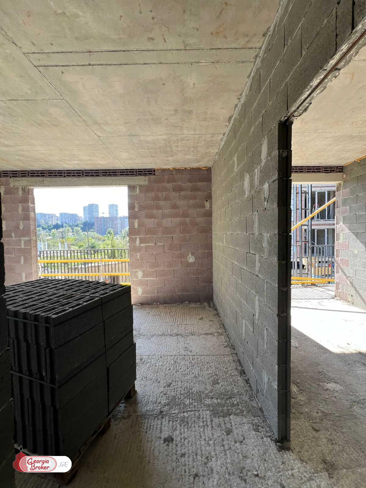 nearly repaired 3-room apartment for sale