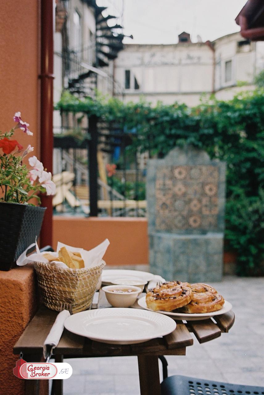 nearly repaired 6-room hotel for sale