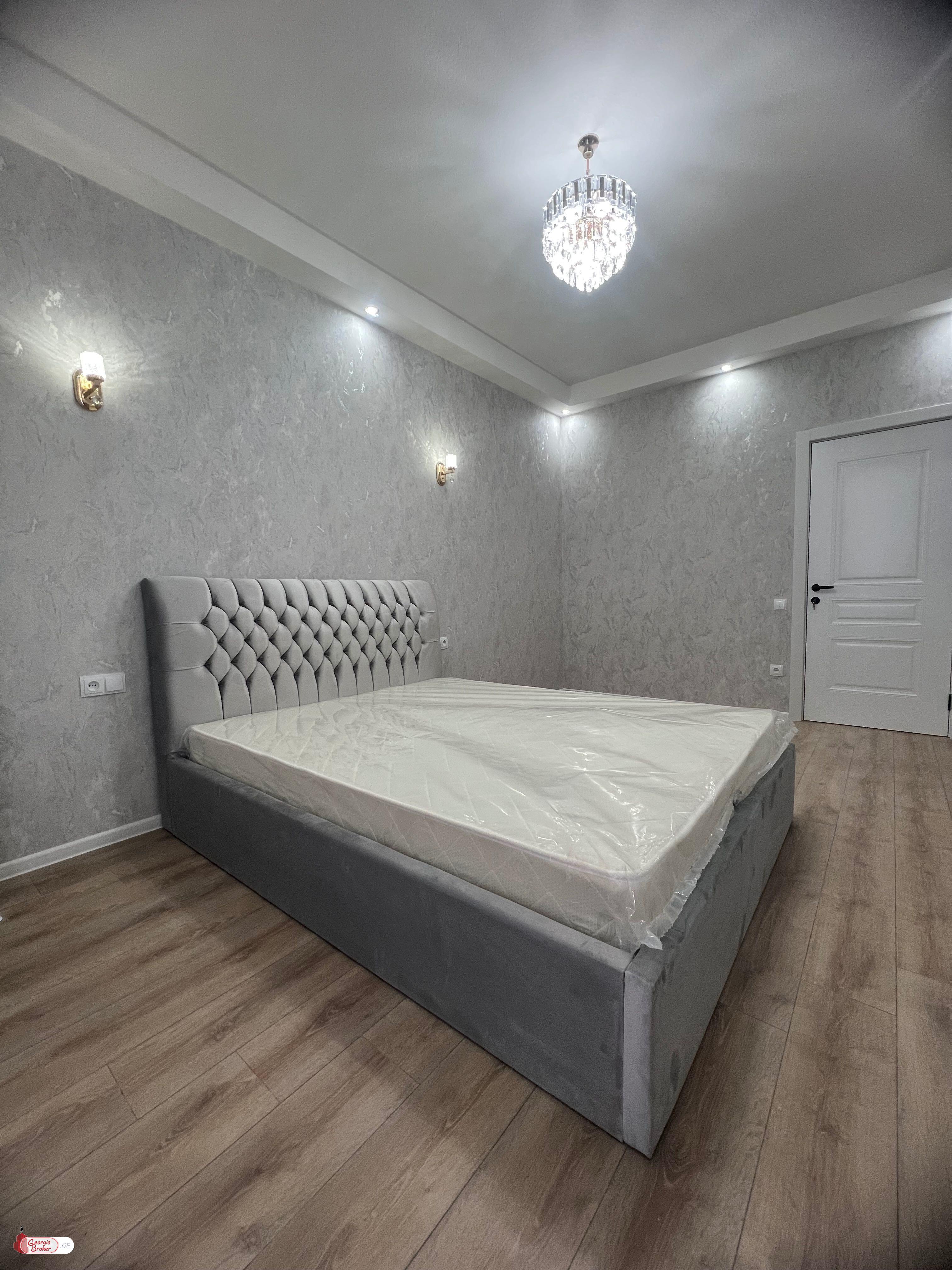 nearly repaired 2-room apartment for sale