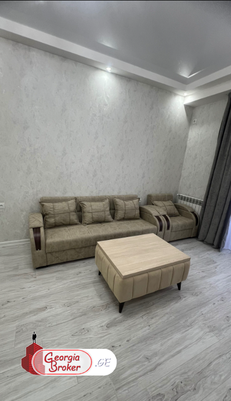 nearly repaired 2-room apartment for sale