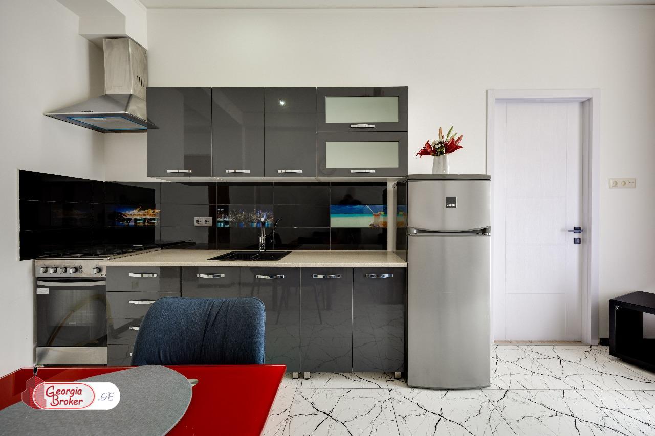 nearly repaired 2-room apartment for sale