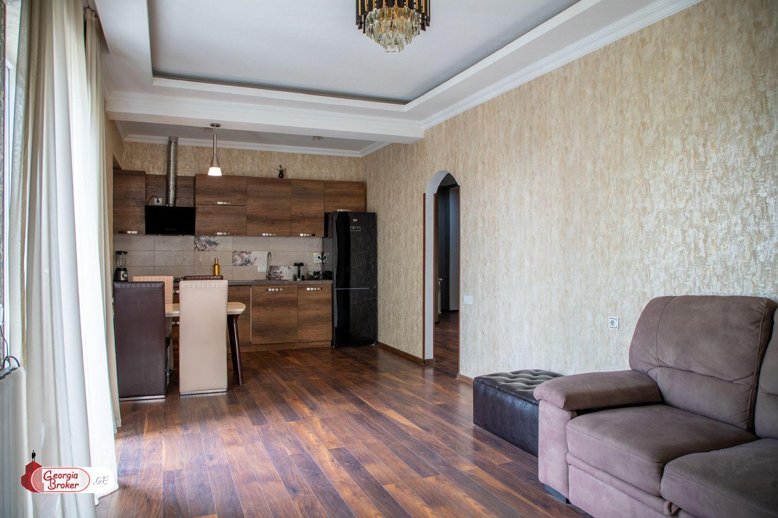 nearly repaired 3-room apartment for sale