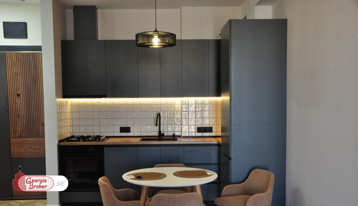 nearly repaired 2-room apartment for sale