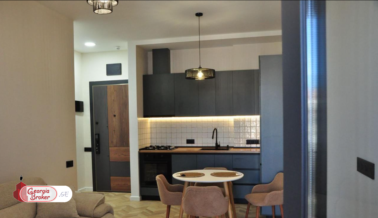 nearly repaired 2-room apartment for sale