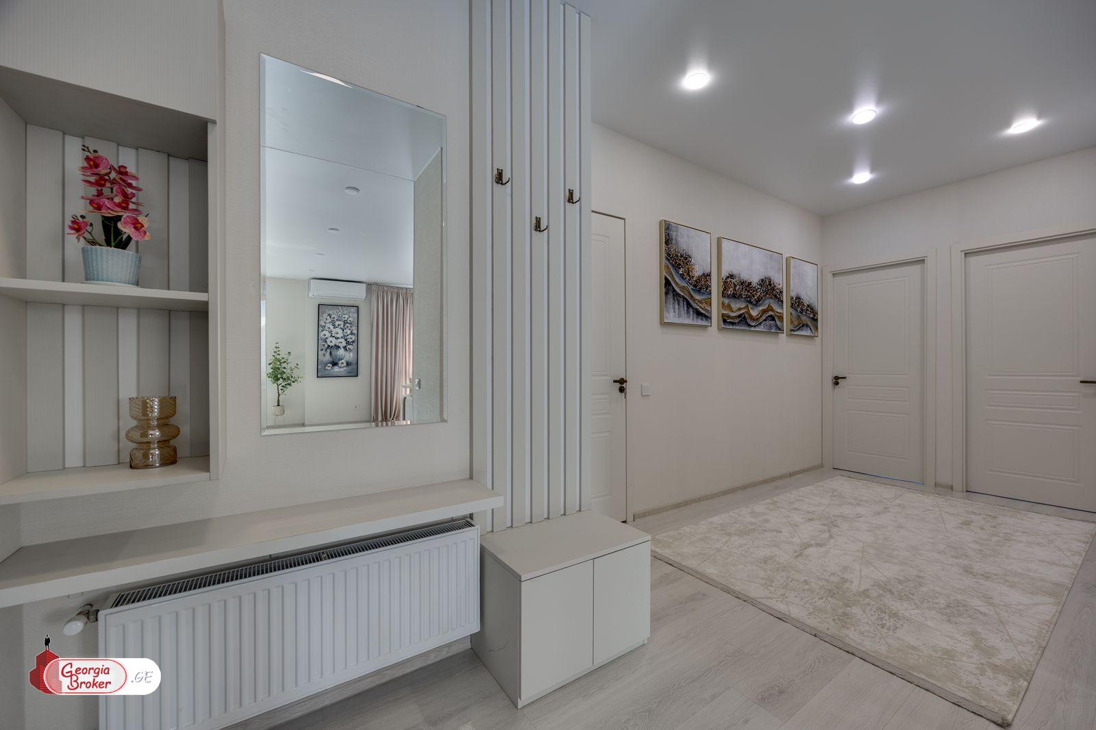 nearly repaired 3-room apartment for sale