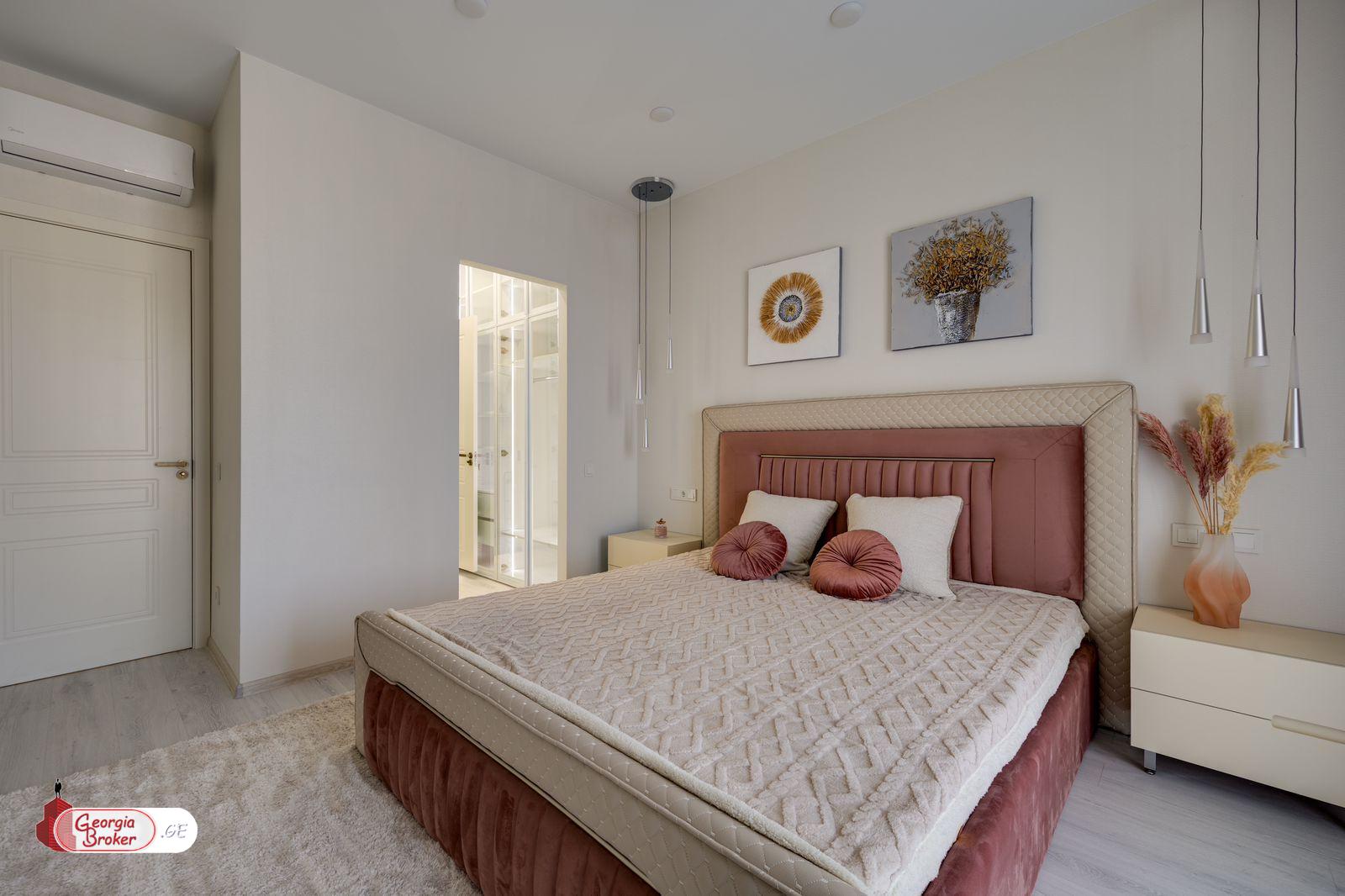 nearly repaired 3-room apartment for sale