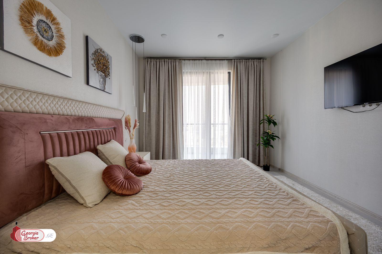 nearly repaired 3-room apartment for sale