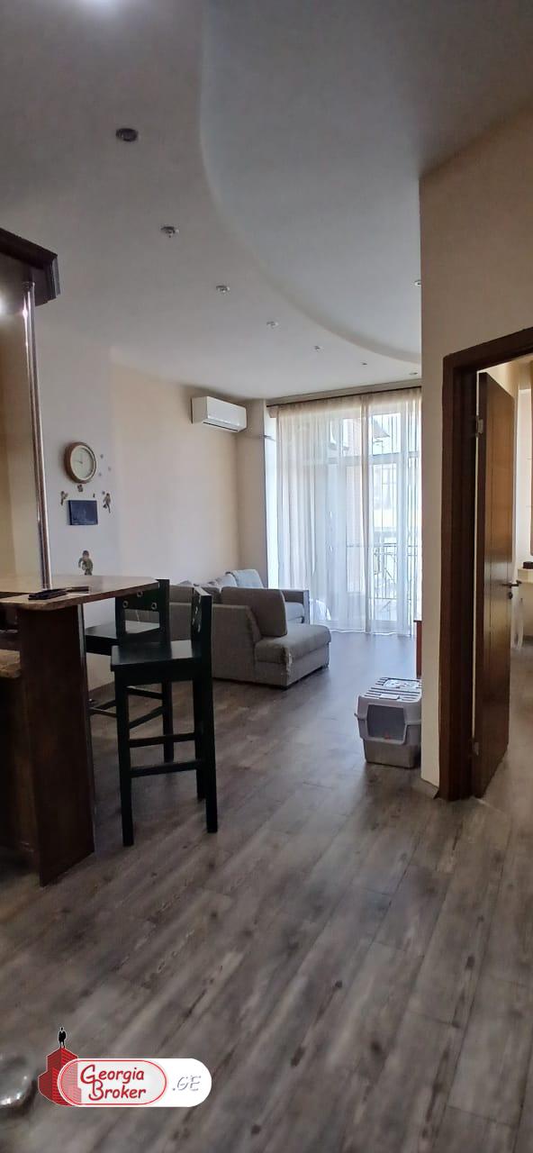 იყიდება ახალი გარემონტებული ბინა