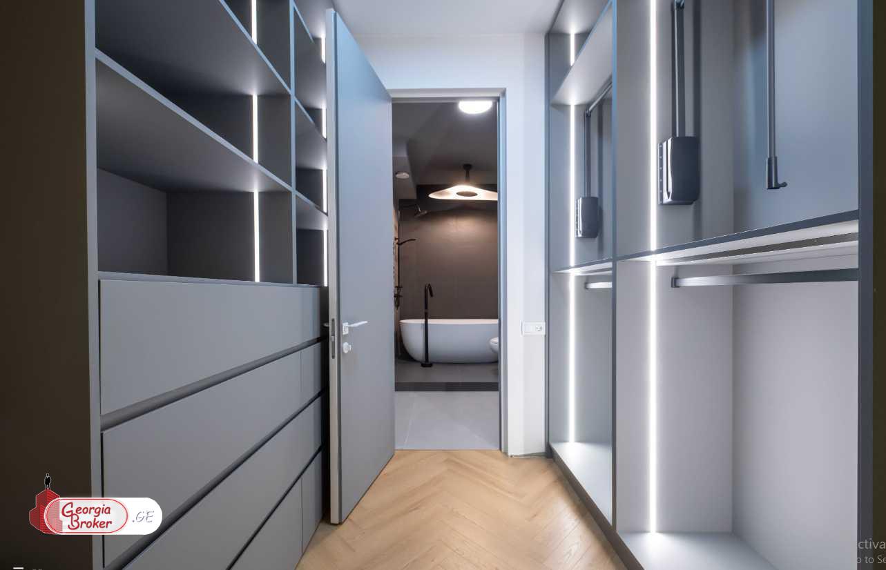 nearly repaired 3-room apartment for sale