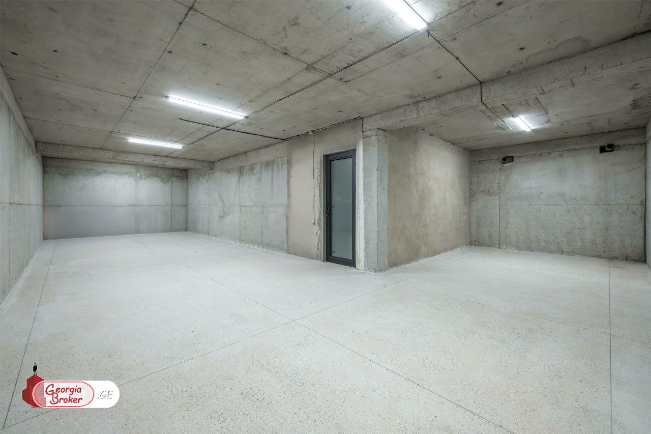 იყიდება ახალი გარემონტებული 7 ოთახიანი სახლი