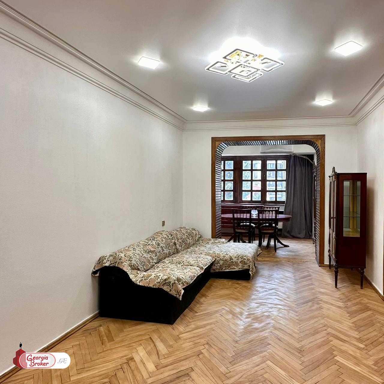 продается квартира с новым ремонтом 3-комнаты