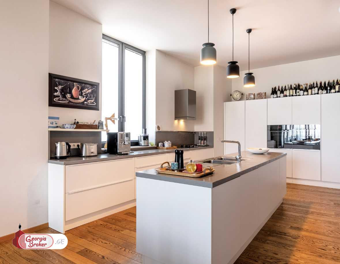 nearly repaired 8-room apartment for sale