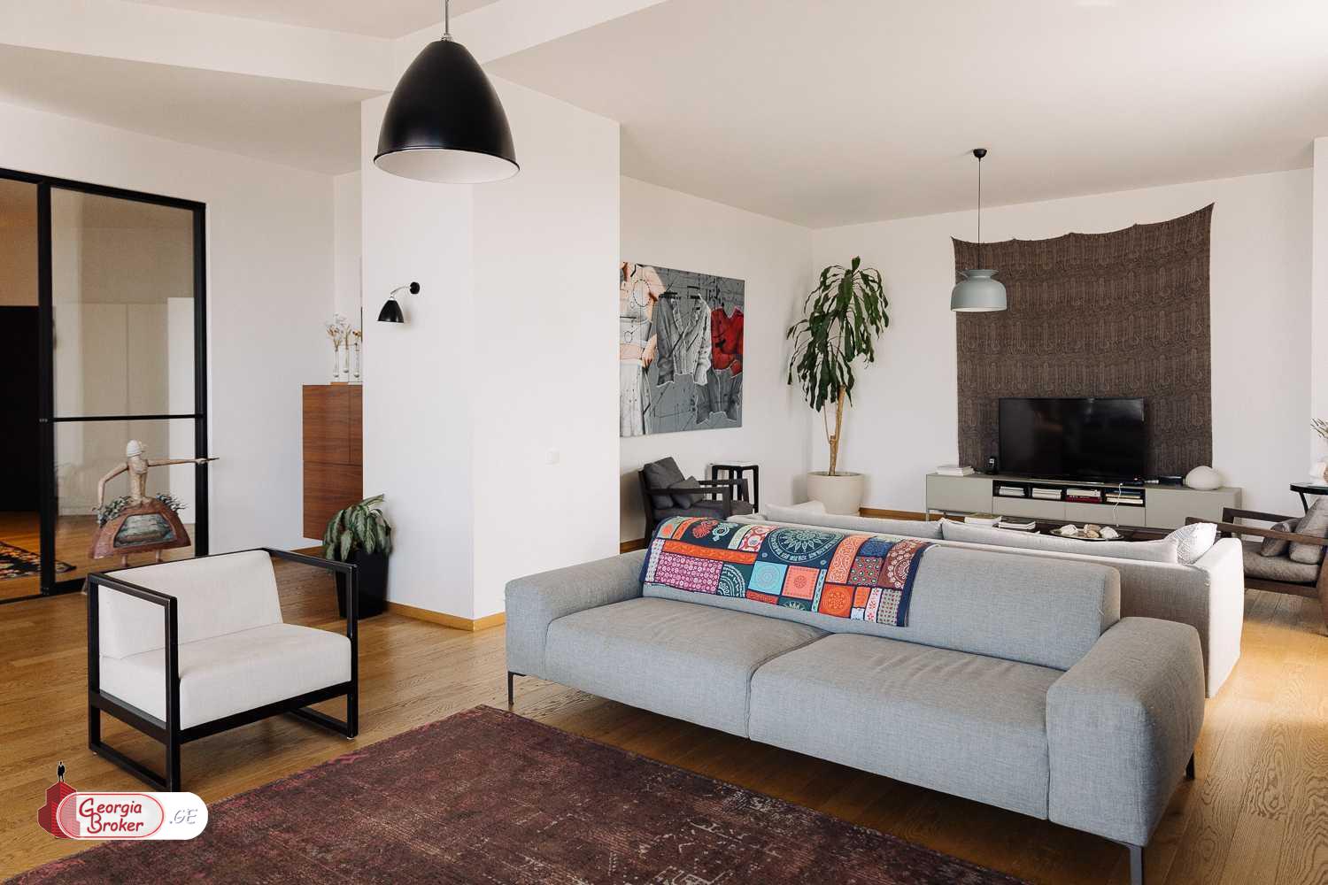 nearly repaired 8-room apartment for sale