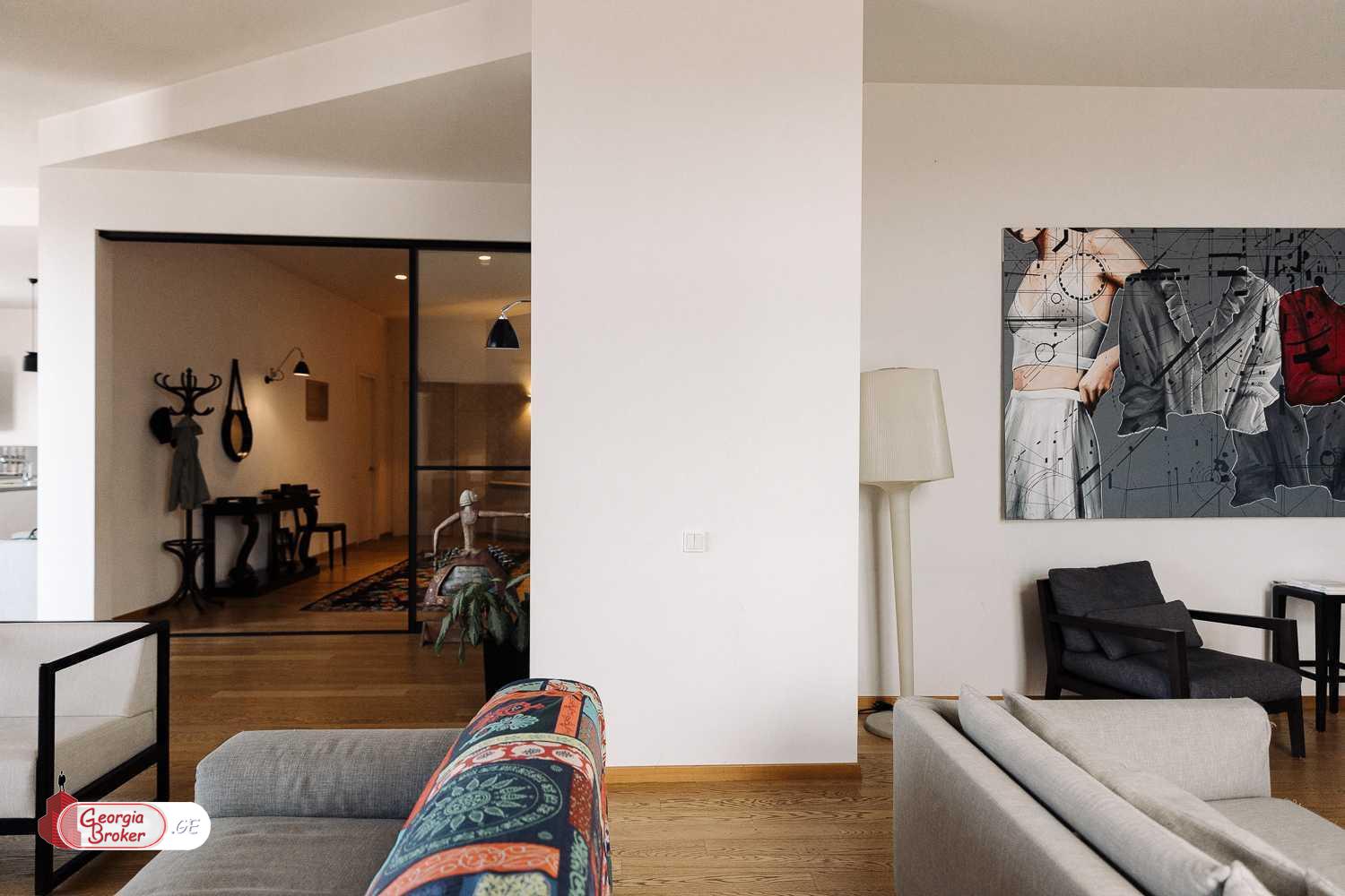 nearly repaired 8-room apartment for sale