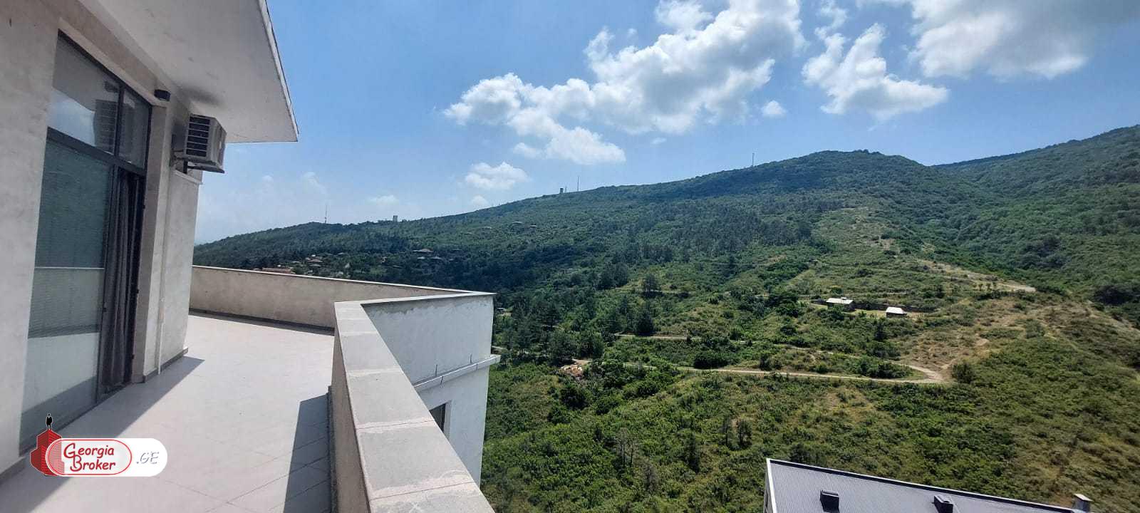 nearly repaired 8-room apartment for sale