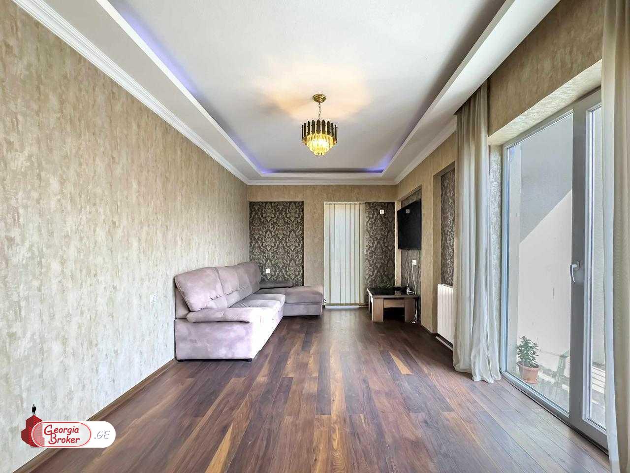 nearly repaired 3-room apartment for sale