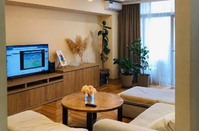 იყიდება ახალი გარემონტებული 4 ოთახიანი ბინა