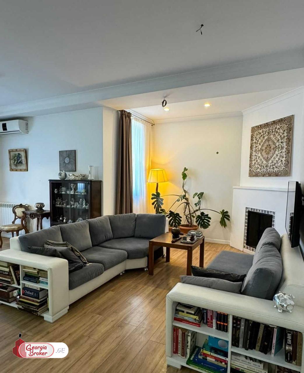 იყიდება ახალი გარემონტებული 7 ოთახიანი ბინა