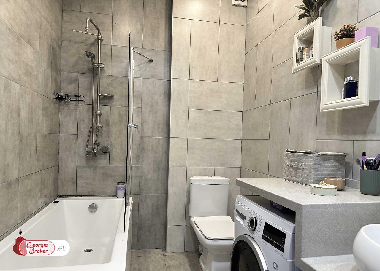 იყიდება ახალი გარემონტებული 3 ოთახიანი ბინა