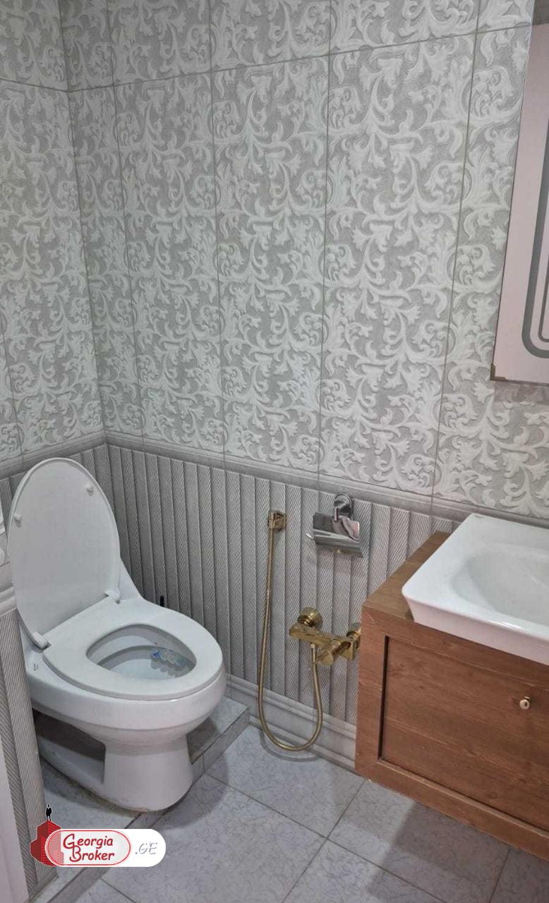 იყიდება ახალი გარემონტებული 3 ოთახიანი ბინა