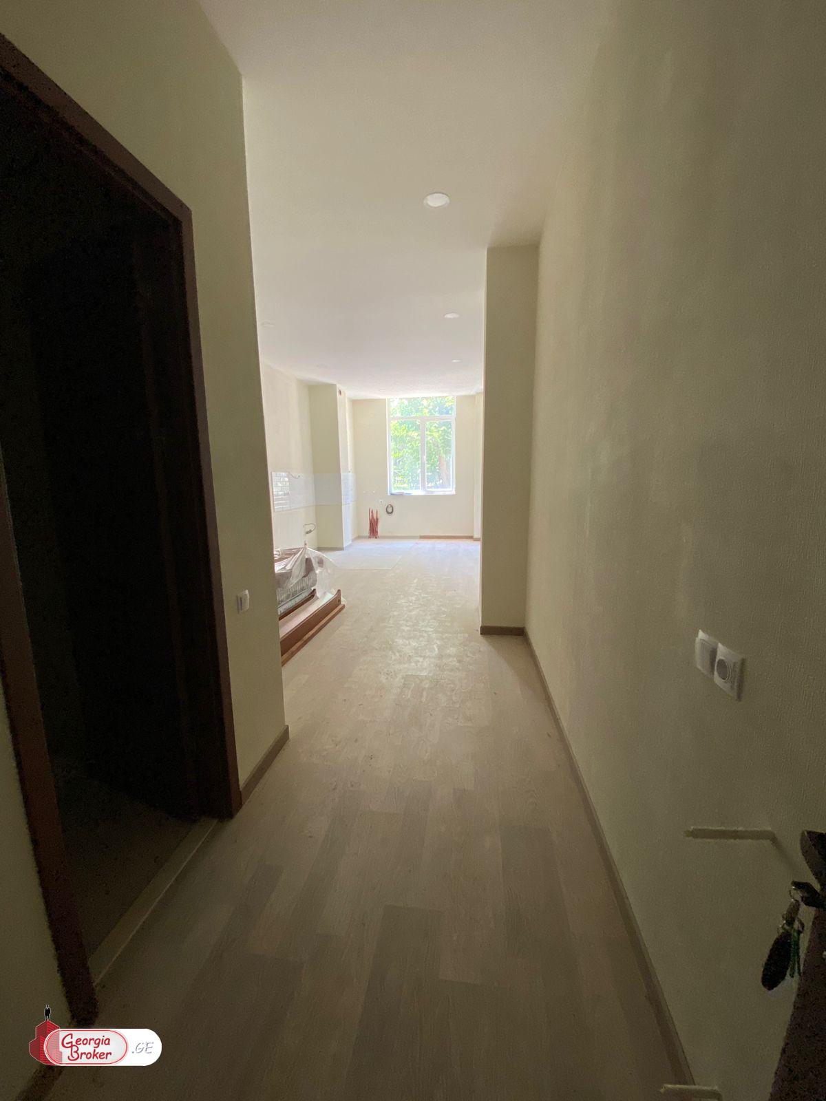 იყიდება ახალი გარემონტებული 2 ოთახიანი ბინა