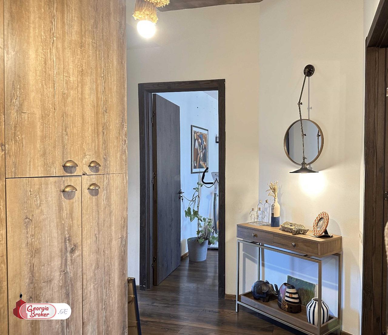 იყიდება ახალი გარემონტებული 3 ოთახიანი ბინა