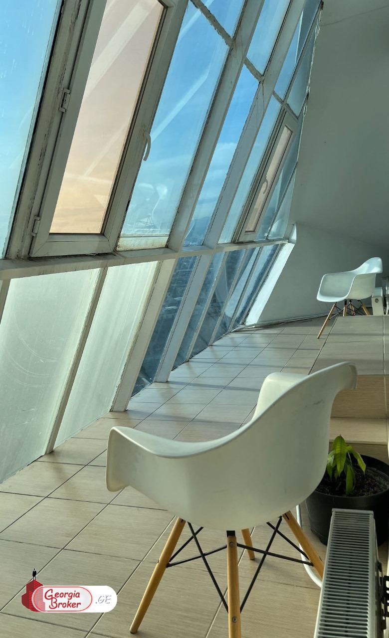 იყიდება ახალი გარემონტებული 4 ოთახიანი ბინა