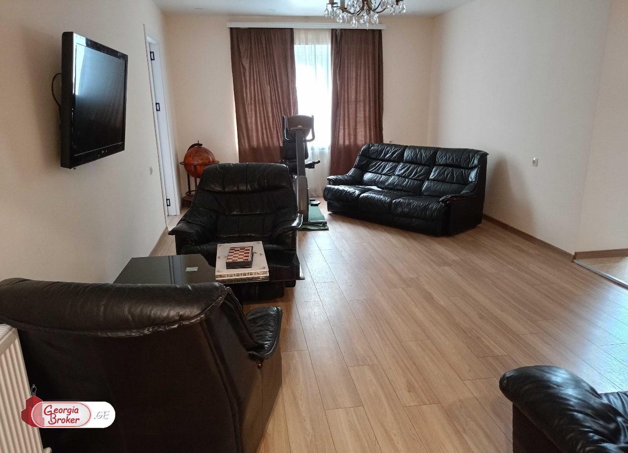 იყიდება ახალი გარემონტებული 3 ოთახიანი ბინა